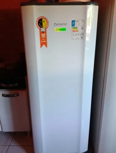 Geladeira Esmaltec zerado 245lt
