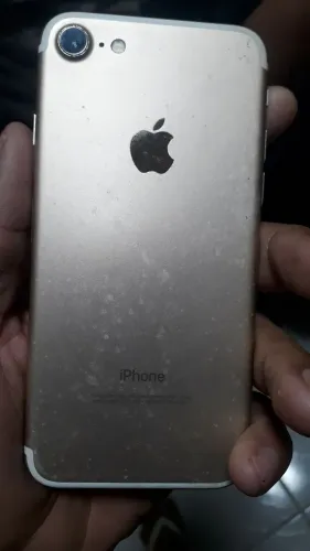 Iphone 7  32gb aclud livre só tela e bareria 