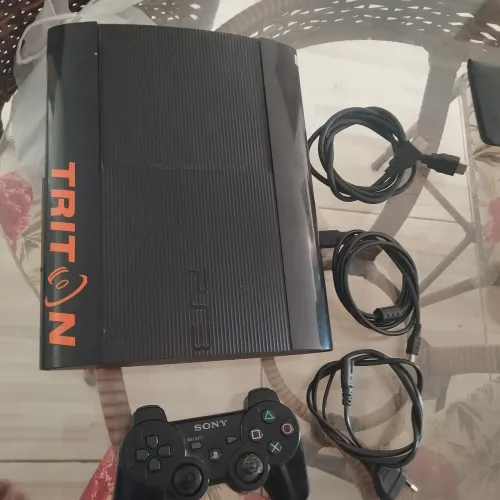 Vende-se ps3 super slim, funcionando tudo.