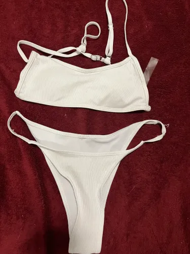 Conjunto de biquíni branco nunca usado tam M