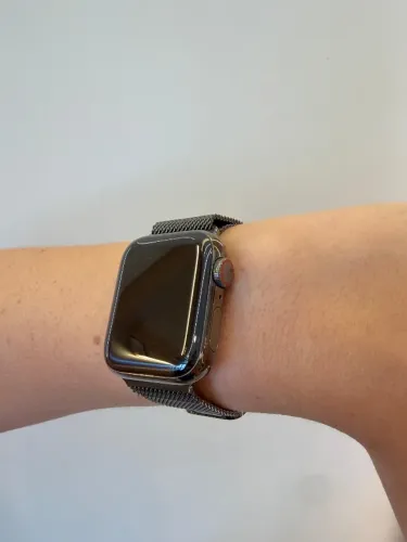 Apple Watch Series 6 40mm GPS + Cellular - Impecável