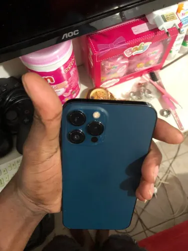 Vendo ou troco iphone 12 pro max 128 gb 
