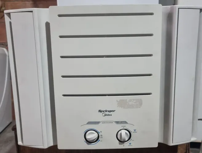 Ar condicionado Springer janela