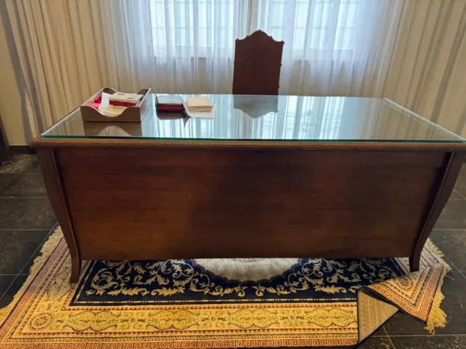 Mesa de escritório da Sierra