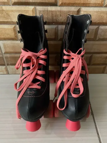 Patins Feminino WEEKND Seminovo 