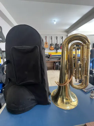 Tuba BM 4/4 Sib conservadíssima 85% conservação