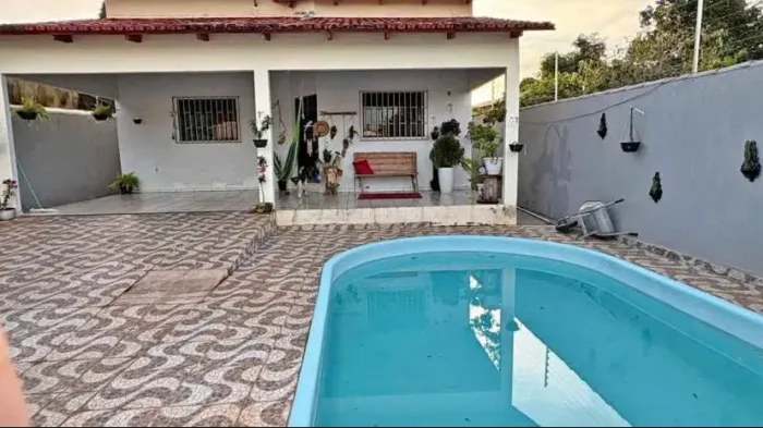 CASA BEM LOCALIZADA - MACAPÁ