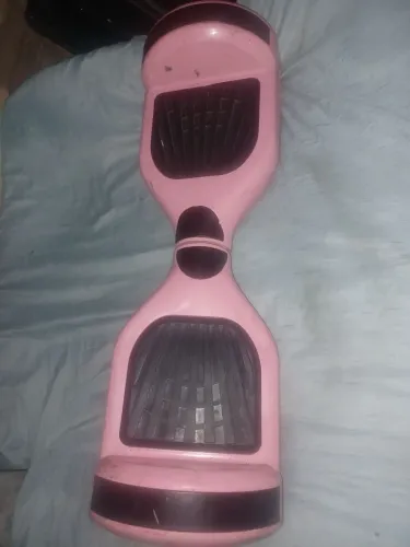 Vendo este patins eletrico a bateria ele parou perdi carregador apenas150$ para restaura o