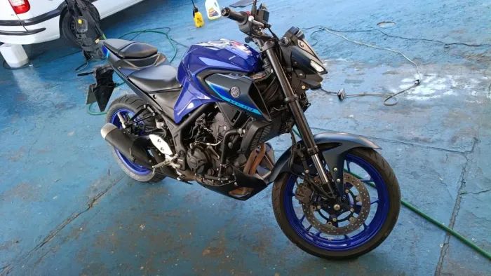 Yamaha MT 03 baixo Km