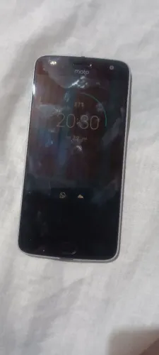Vendo moto Z2 play 