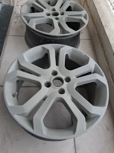 Vendo 2 aros 17 4x100 em ótimo estado