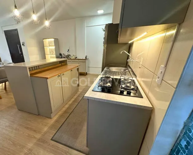 Apartamento semi mobiliado para venda com 2 quartos no Centro de Brusque.