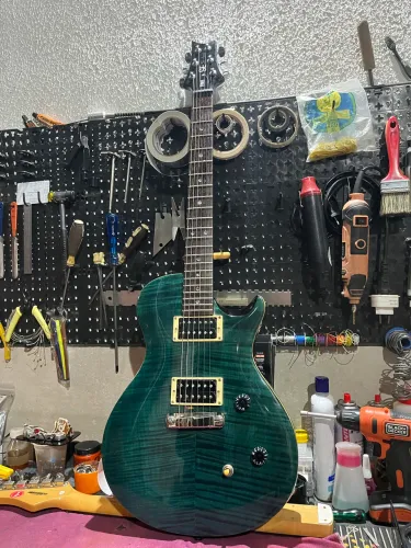 PRS SE 