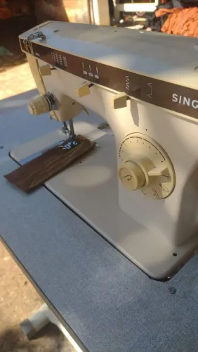 Máquina Singer Zig Zag Super conservada 