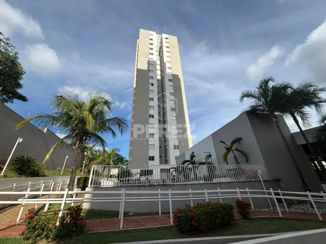 Apartamento no Condomínio Torres de España