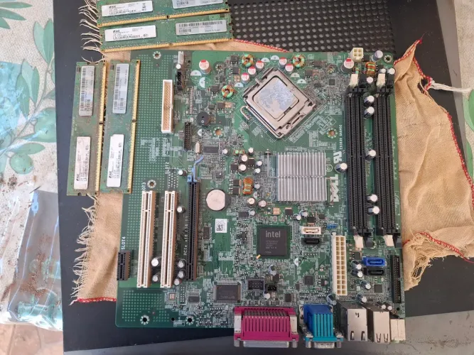 Placa mãe + RAM