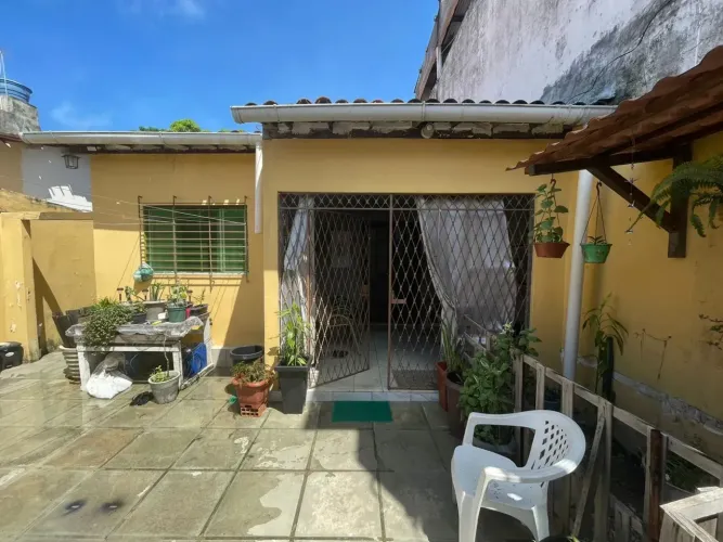 Casa para venda tem 250 metros quadrados com 3 quartos em Ipsep - Recife - PE