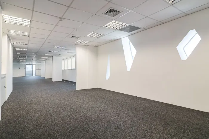 Sala comercial na Rua Luiz Seráphico Júnior, 511 - Conjunto 141 316 m²