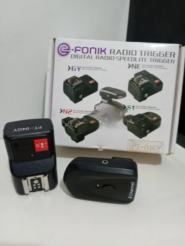 Disparador de Flash Sem Fio PT-04GY 433MHz - Transmissor + Receptor