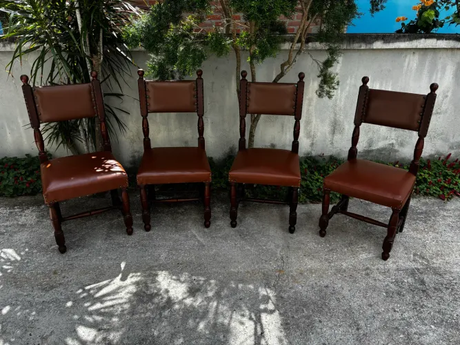 4 Cadeiras estilo neo colonial 70/80?s