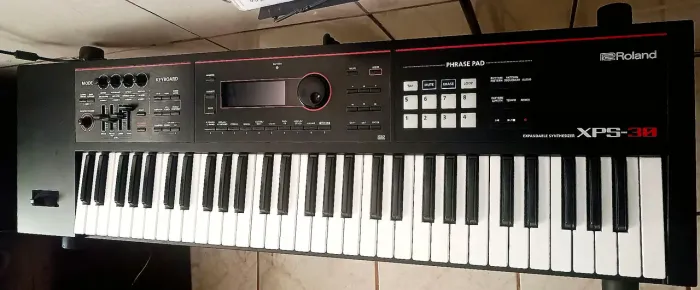 TECLADO ROLAND