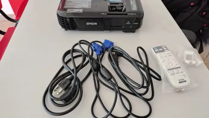 Projetor Epson PowerLite S31+ 3200lm preto Seminovo