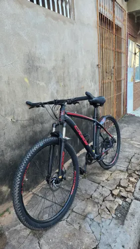 Bicicleta oggi hacker sport aro 29