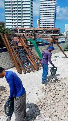 Vaga de trabalho para ajudante de obra