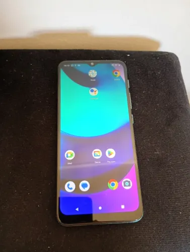 Celular Moto E20