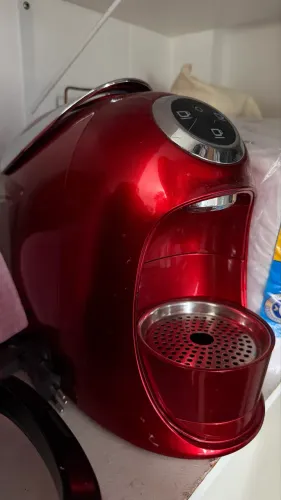 Cafeteira Espresso Versa Vermelha Automática - TRES 3 Corações