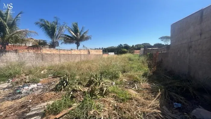 lote de 450 m2 em Luziânia-Goiás.