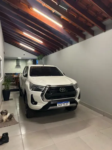 Toyota Hilux CD SRX 4X4 2.8 TDI 16V Diesel Aut. 2022