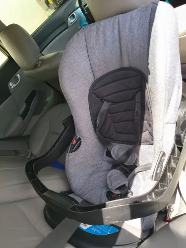 Bebê conforto com Isofix