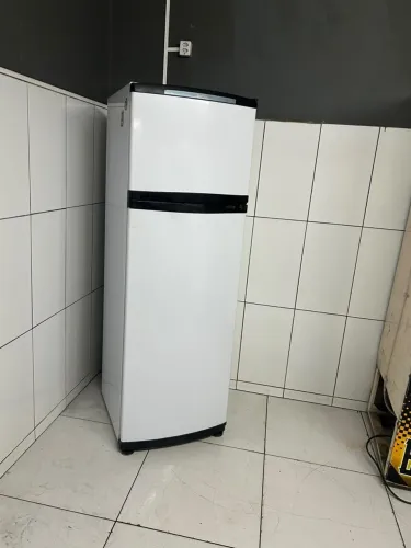 vendo geladeira
