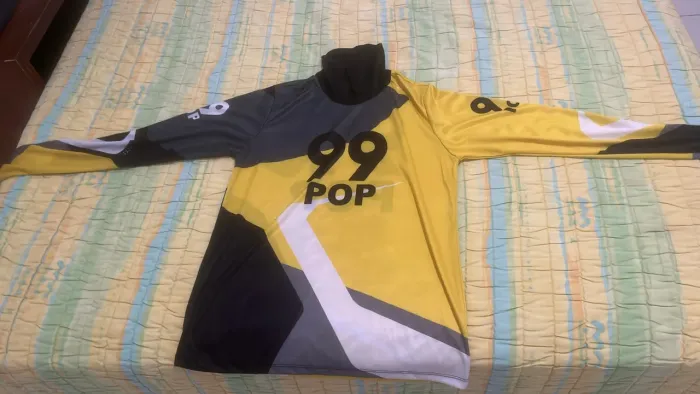 Camisa longa da 99 pop