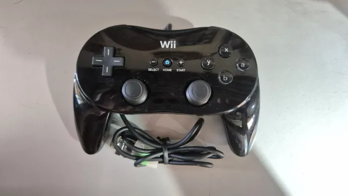 Controle Wii Classic Controller Pro