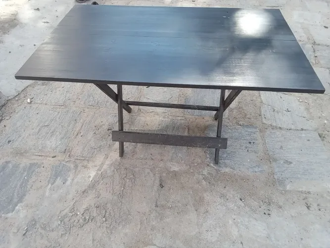 MESA COM 4 CADEIRAS ÁREA DE LAZER OU BAR