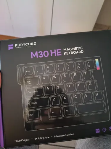 Vendo teclado magnético.