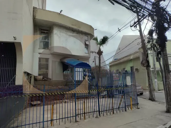 Prédio 300 m² - Centro - Nova Iguaçu/RJ