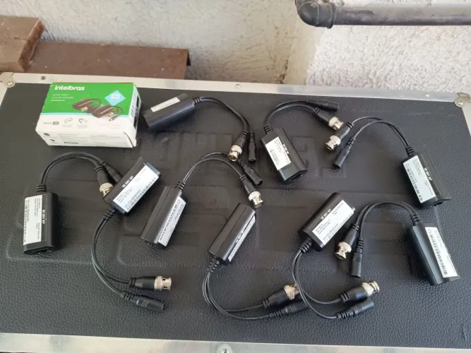 Vendo 10 Power Balun 4k Conversor Transformador VB 3001 WP Intelbras Com Alimentação. Leia
