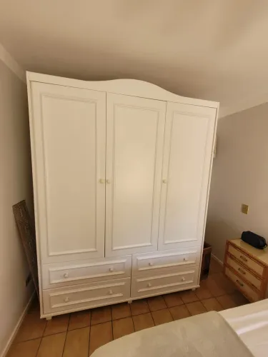 Guarda roupa provençal PRA VENDER HJ