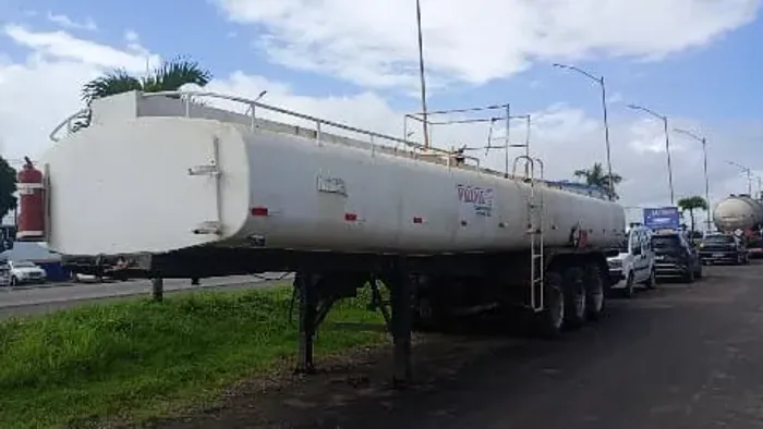 SEMIREBOQUE AÇO CARBONO 30MIL