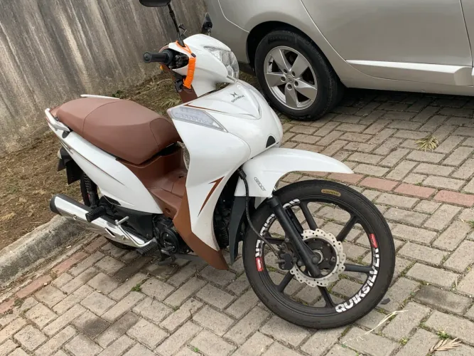 Troco por titan CG fan YBR vareta 99 qualquer moto antiga quitada 