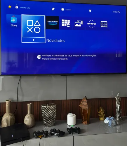 PS4 (PLAYSTATION 4) EM PERFEITO ESTADO