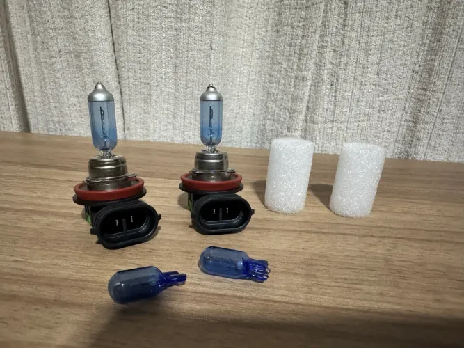 Par de lâmpada h11 super branca Philips + pingo