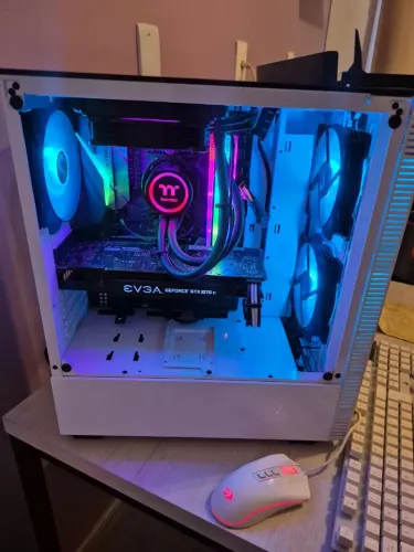 PC Gamer - pra levar logo