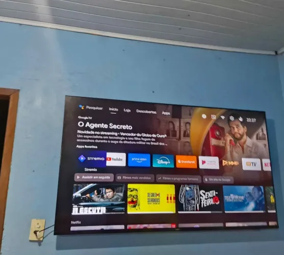Tv smart Philips 70p aceito menor volta