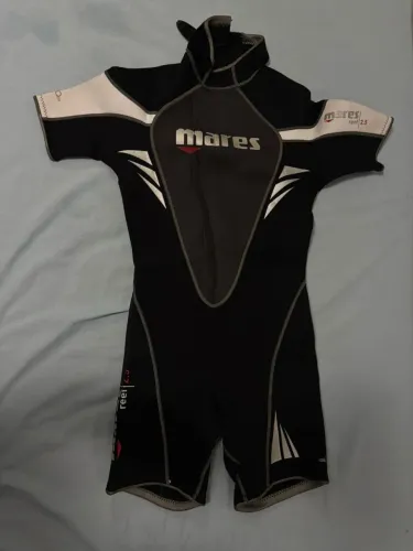 Roupa de mergulho da mares 2,5mm - Excelente Estado