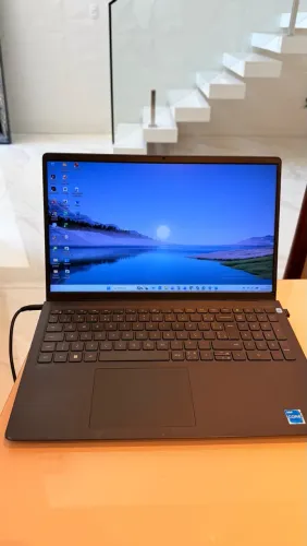 Notebook Dell Inspiron 15 3511 - i5 11ª Geração - 8GB RAM - SSD 256GB