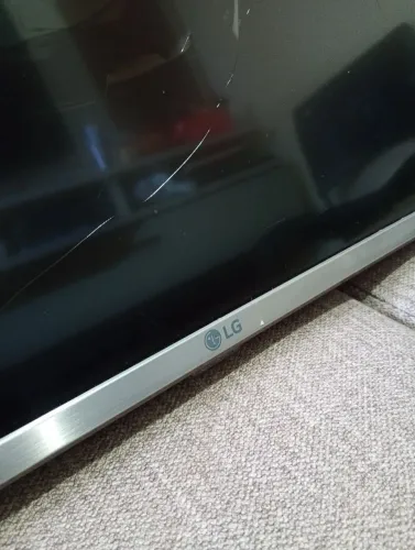 TV LG 43" Funcionando 